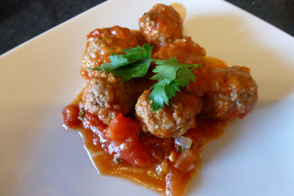 Meatballs in tomato sauce